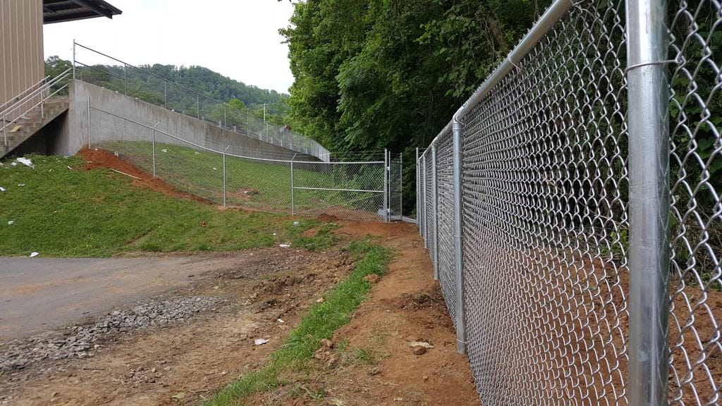 commercial-chain-link-fencing