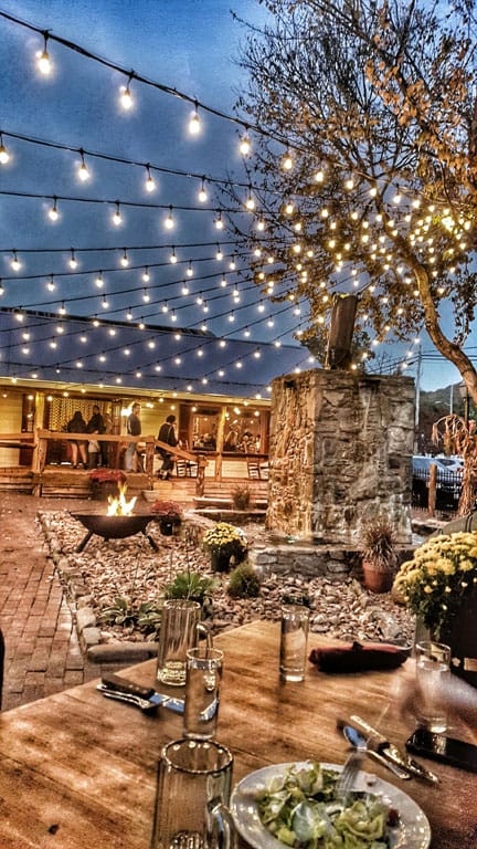 commercial-outdoor-living