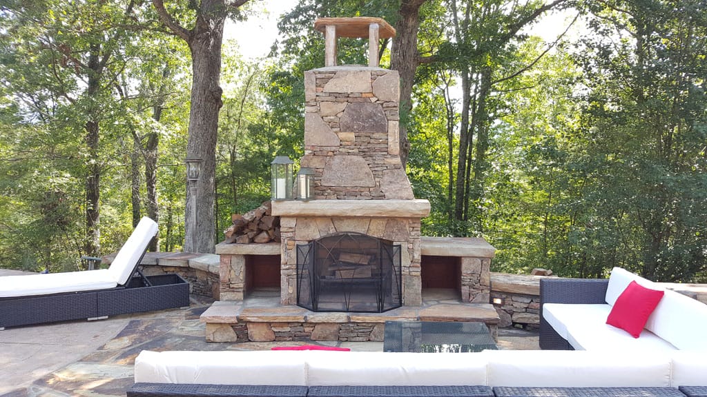 custom-outdoor-fireplace-chimney